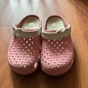 Kids Pink and Cream Slip-On Clogs with Bow Accent
